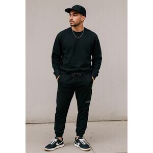 Vuori Men’s Joggers Black — Early Design Drawstring Waist-Size Medium